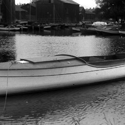 17003 WIKN 18998 - Motorbåt