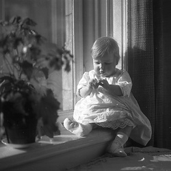 17003 RÅRN 00469 - Barnporträtt