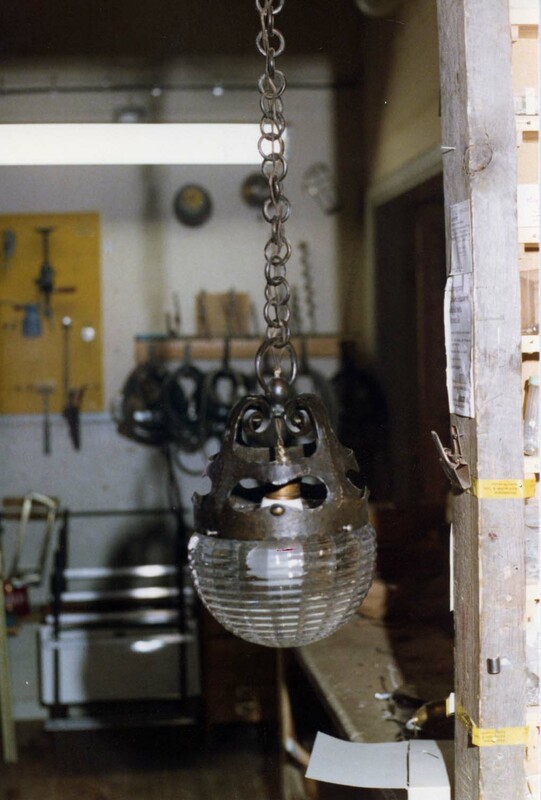 Smidda lampkronor - matsalen/barnavdelning