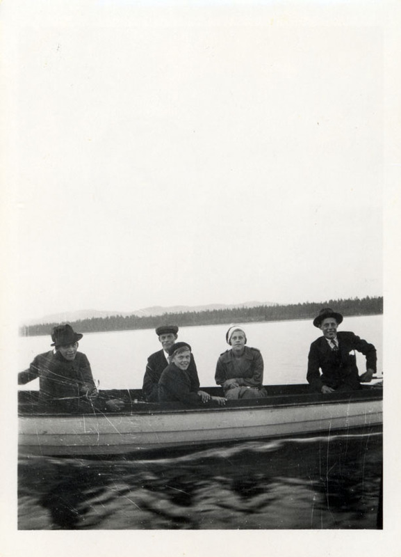 Text till kortet: Båtfärd på Långsjöby-sjön