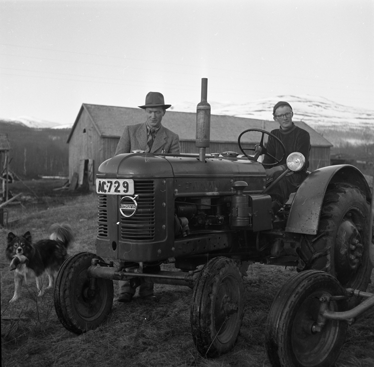 Traktorkurs i Västansjö, HG-gård 1950 - tal.