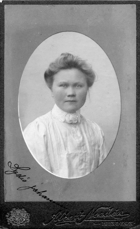 Lydia Johansson 1887 - 1971 gift med Karl Oskar...