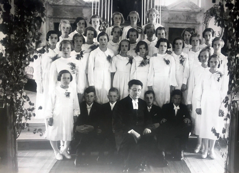Konfirmation 1937 eller 1938 i Stensele kyrka: