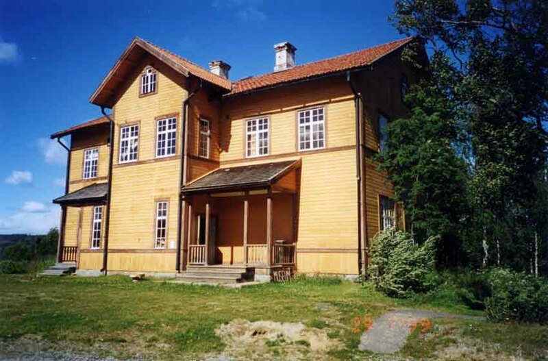 Skolan byggdes omkring 1905-06.