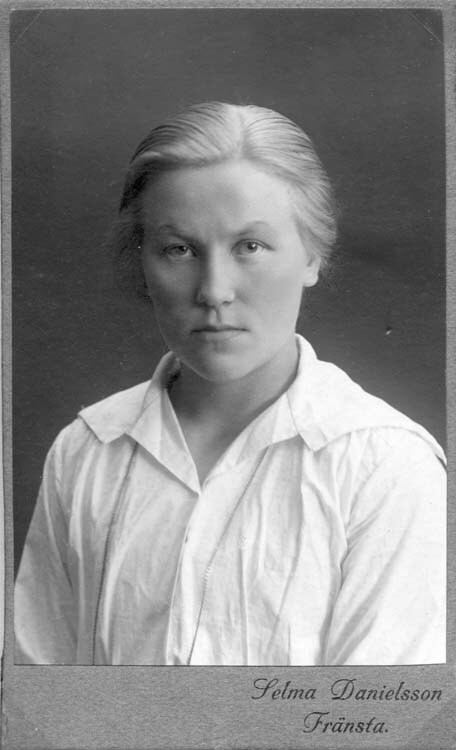 Lilly Johansson gift med Winka i Ängesdal.