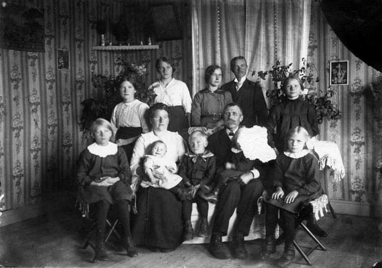 Familjen C.A. Cederberg, Stensele