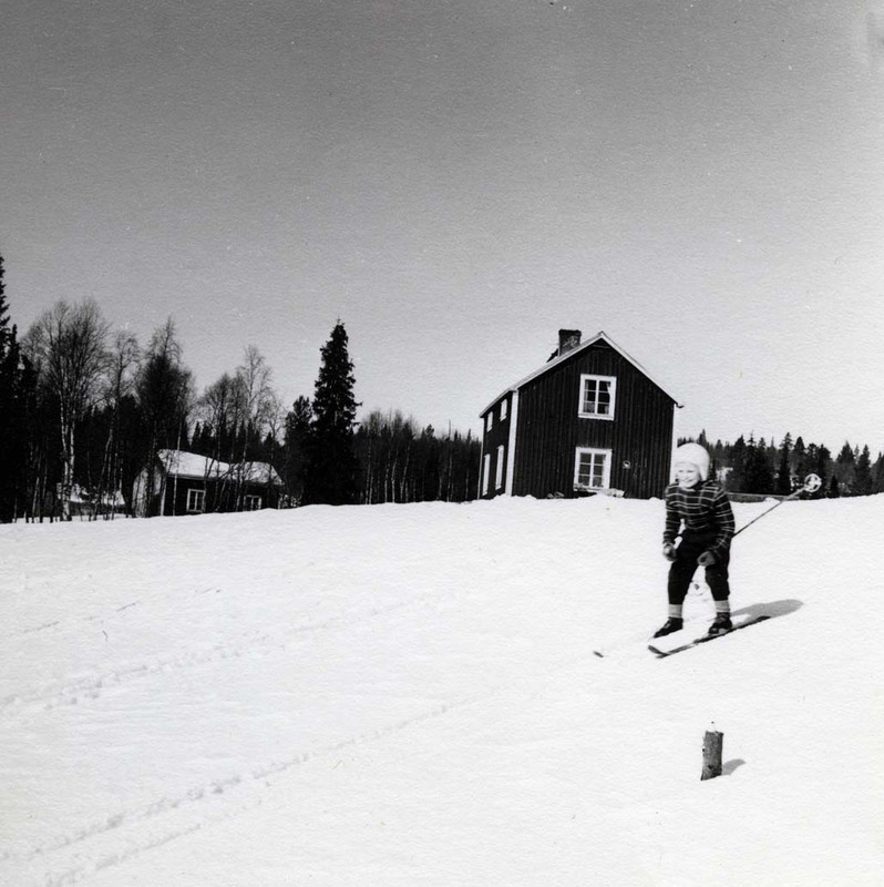 Elsie Marie Jonsson åker längdskidor
