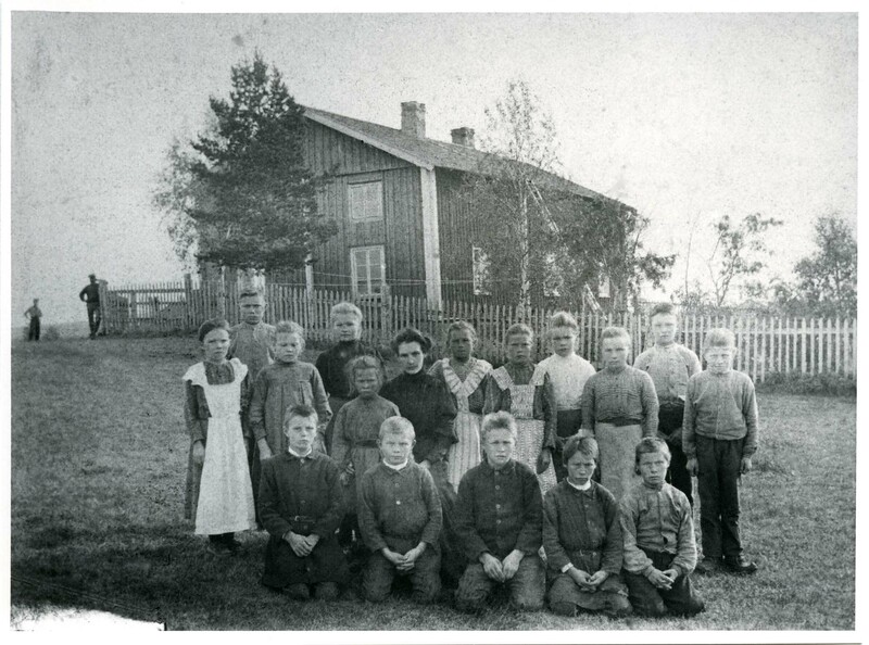 Dessa elever gick på Gargnäs skola 1905: