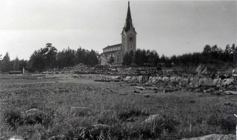 Stensele kyrka Invigdes den 29 augusti 1886 och...