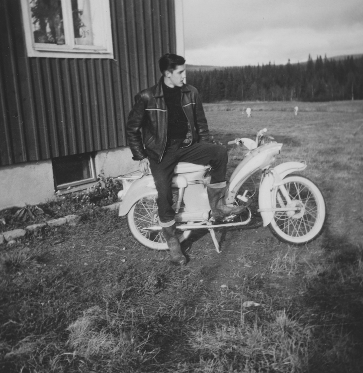 Ove Rönnholm, Volvonäset med sin moped: