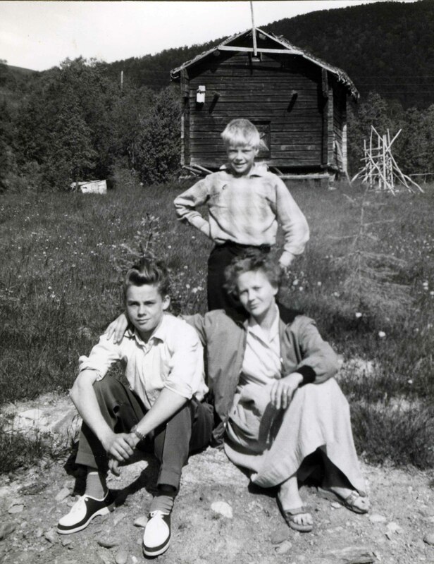 Tea Andersson med sönerna