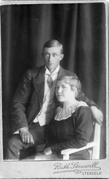 Fotot tillhört Jöns och Fanny Lindström, Långsjöby