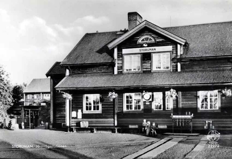 Framsida: Storuman. Järnvägsstationen. Pressbyr...
