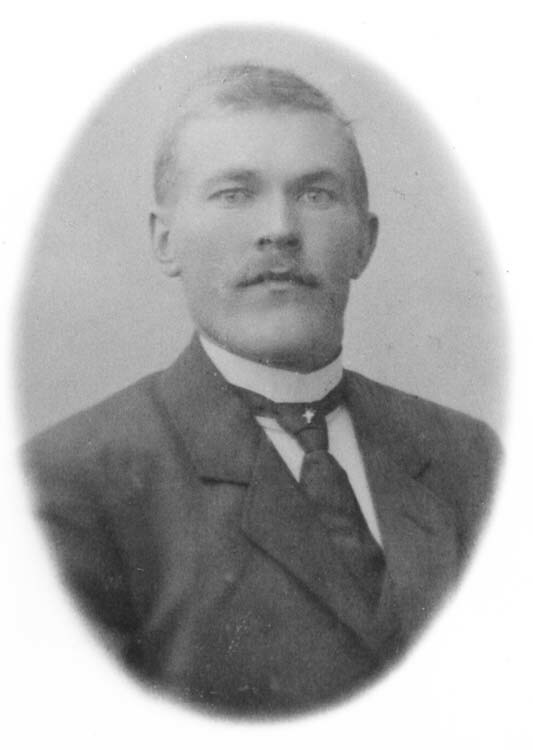 Gustav Adolf Gustavsson, Långsjöby f 1881. Son ...