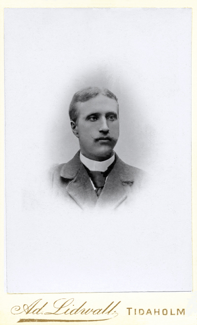 Axel Ledin, Latikberg.