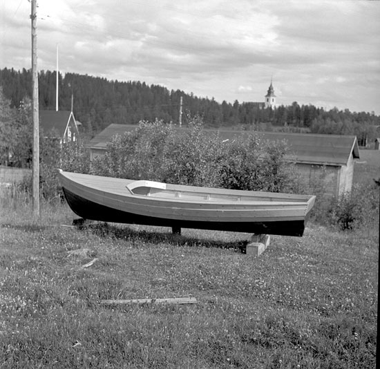 Nytillverkad ruffad båt från Anders Lunds Båtby...