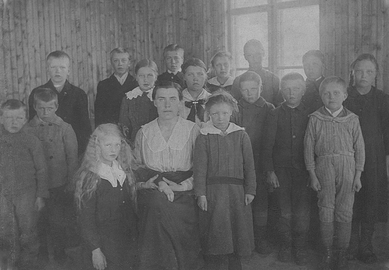 Skolklass i Ulvoberg 1920.