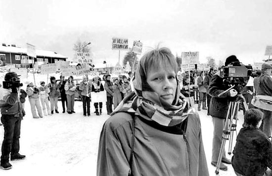 Demonstration för Kultsjödalens fortlevnad.