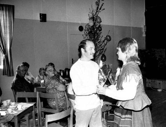 Skolavslutning i Strömnäs, 1985-06-07.