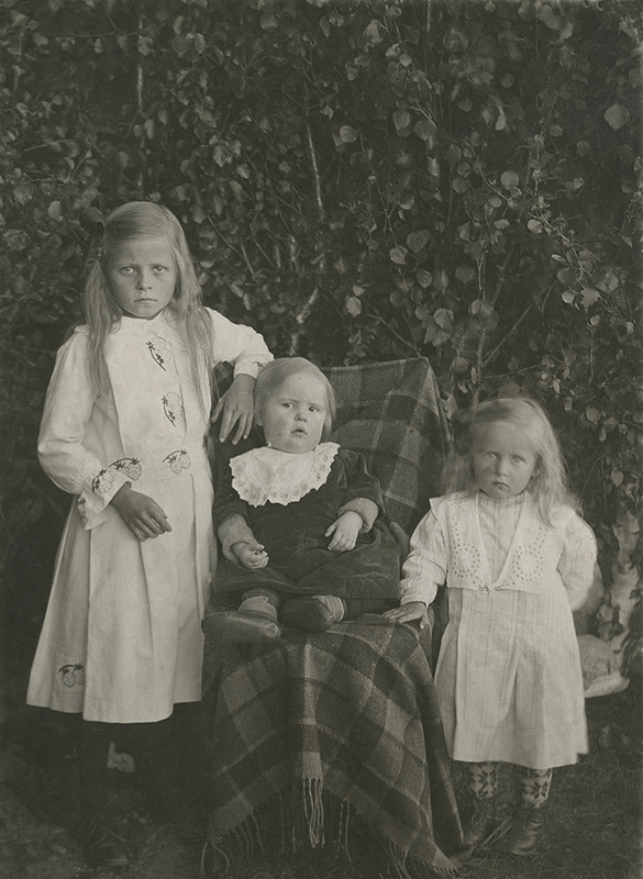 Inga,  Emil och  Anna Lisa Skoglund.