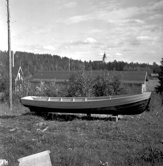 Nytillverkad båt från Anders Lunds Båtbyggeri