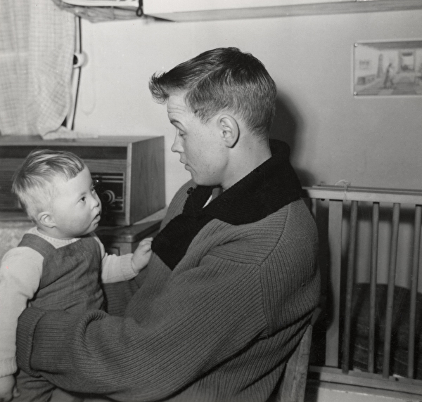 Göran Larsson och Georg Larsson. Julen 1959.