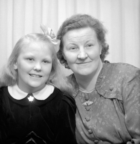 Mamma Elsa med dottern Liliann,