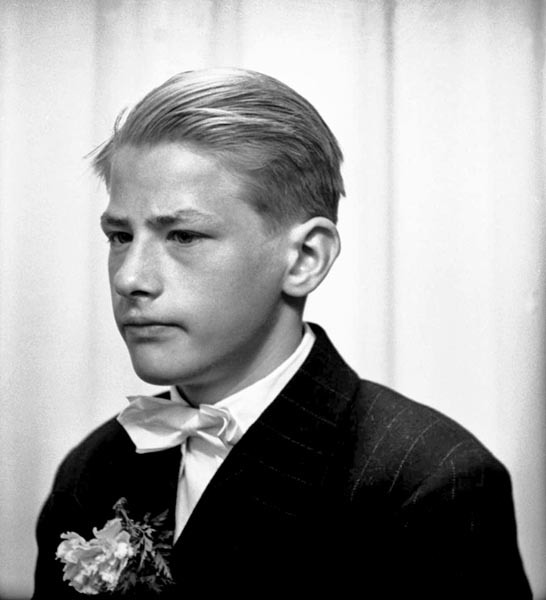 Konfirmationsbild av Egon Fahlén år 1951.