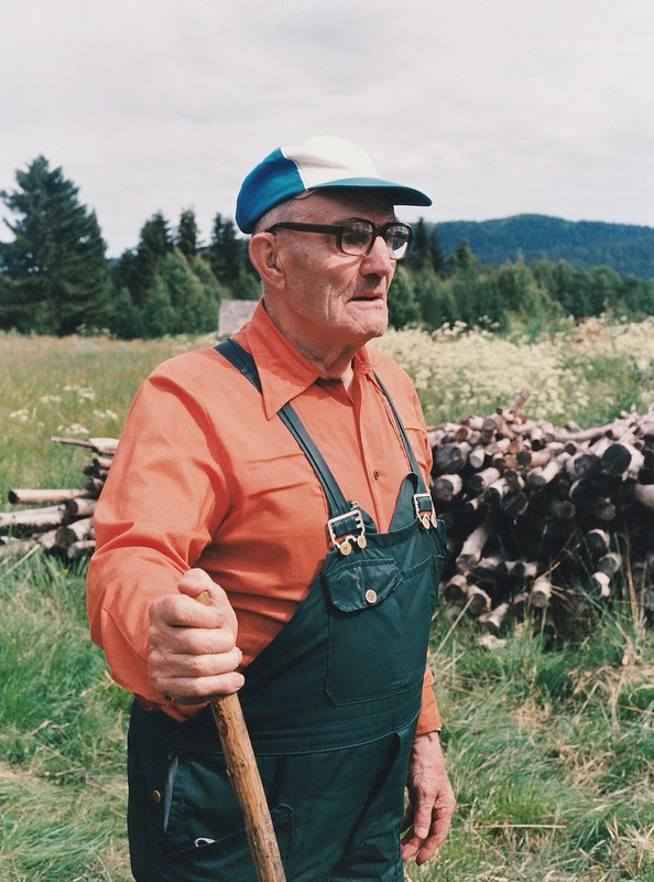 Esbjörn Jonsson med sin stav, Nästansjö.