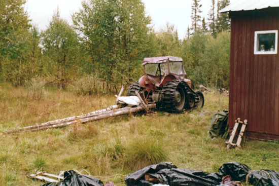 Vedian Perssons traktor vid 