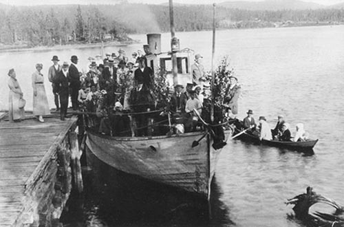 Gamla bryggan med ångbåten Malgomaj 2, före 1921.