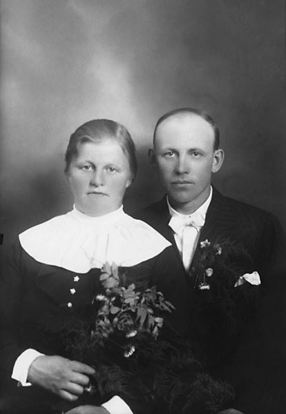 Bröllopfoto av Kristina och Valdemar Markusson.