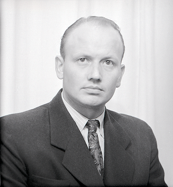 Lennart Bäckström, Vilhelmina