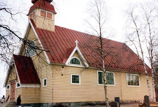 Gargnäs kyrka södra sidan.