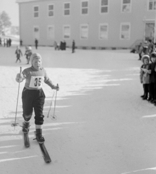 Skolskidtävling i Vilhelmina  år 1957