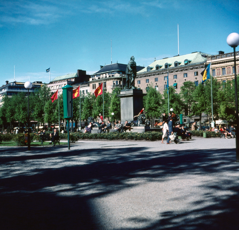 Kungsträdgården, staty av Karl XIII.