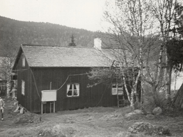 Stuga i Fatmomakke. Midsommar 1959.