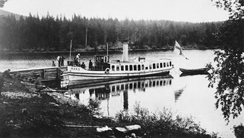 Gamla bryggan från tiden 1918-1921. 