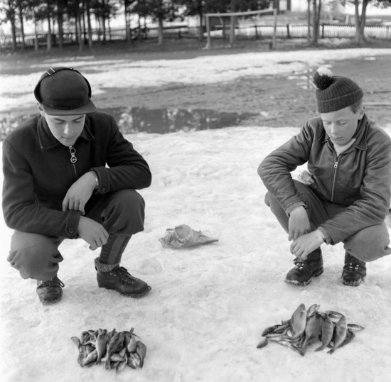 Segrare vid fisketävling i Skansholm.