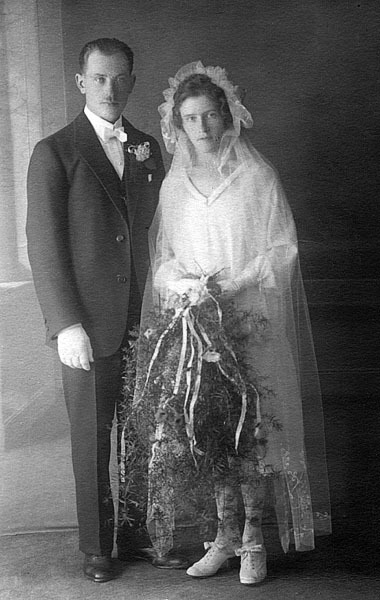 Emanuel och Rut Tjällgrens bröllopsfoto.