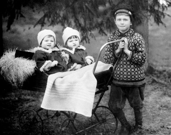 Bengt, Sven, och Stig Stensson som barn.
