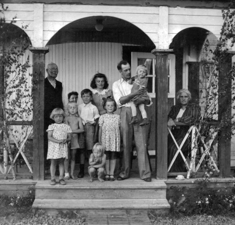Familjen Holmgren i Skansholm.