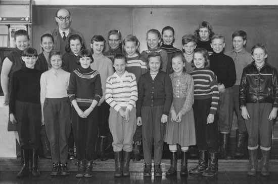 Klass 5-6 i Järvsjöby läsåret 1957-1958.