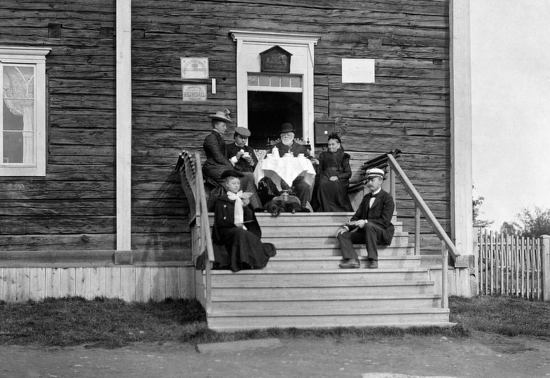 Foto september 1902. Huset är uppfört för Länsman 