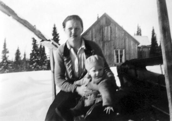 Linnea Johansson och sonen Gösta 