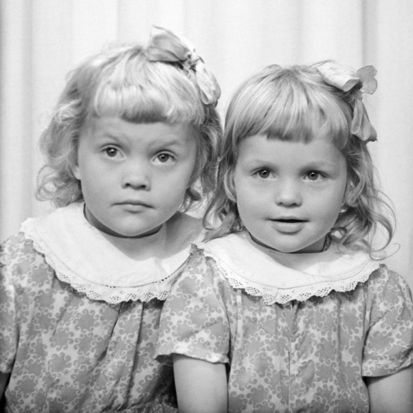 Systrarna Bodil och Anita Söderkvist, 