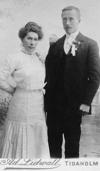 Brudparet Olga och Lars Lie.