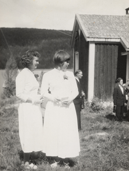 Ulla Wahlström och Birgitta Larsson under