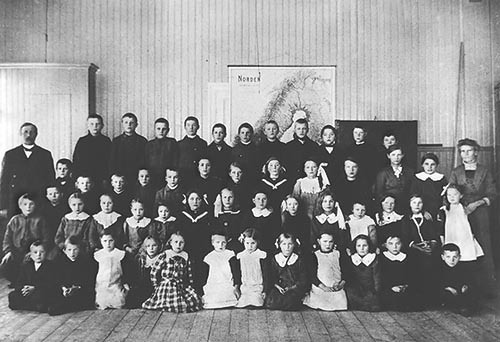 Skolfoto från Nästansjö skola 1916.