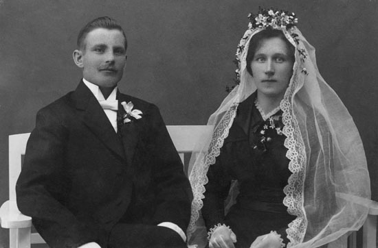 Brudparet Seth och Hanna Mårtzén